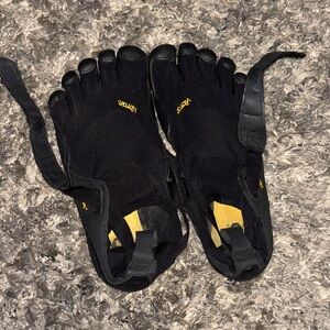 Vibram Black Toe Shoes